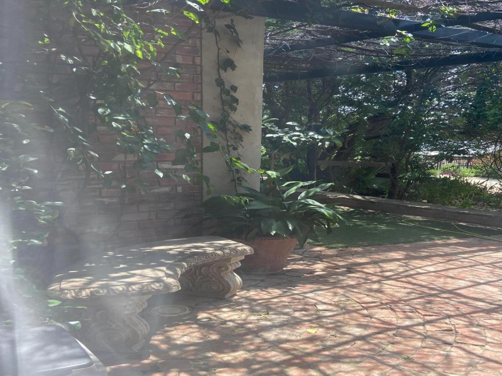 Aloe Guesthouse Klerksdorp Ruang foto