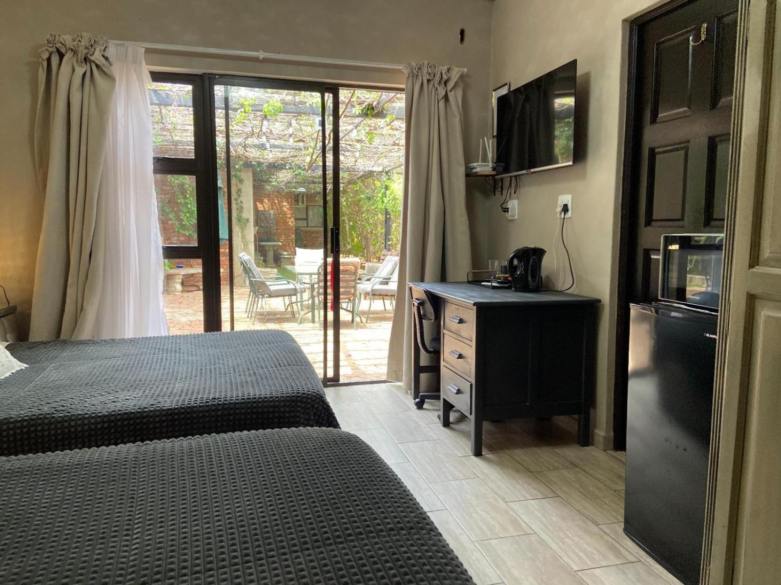 Aloe Guesthouse Klerksdorp Ruang foto